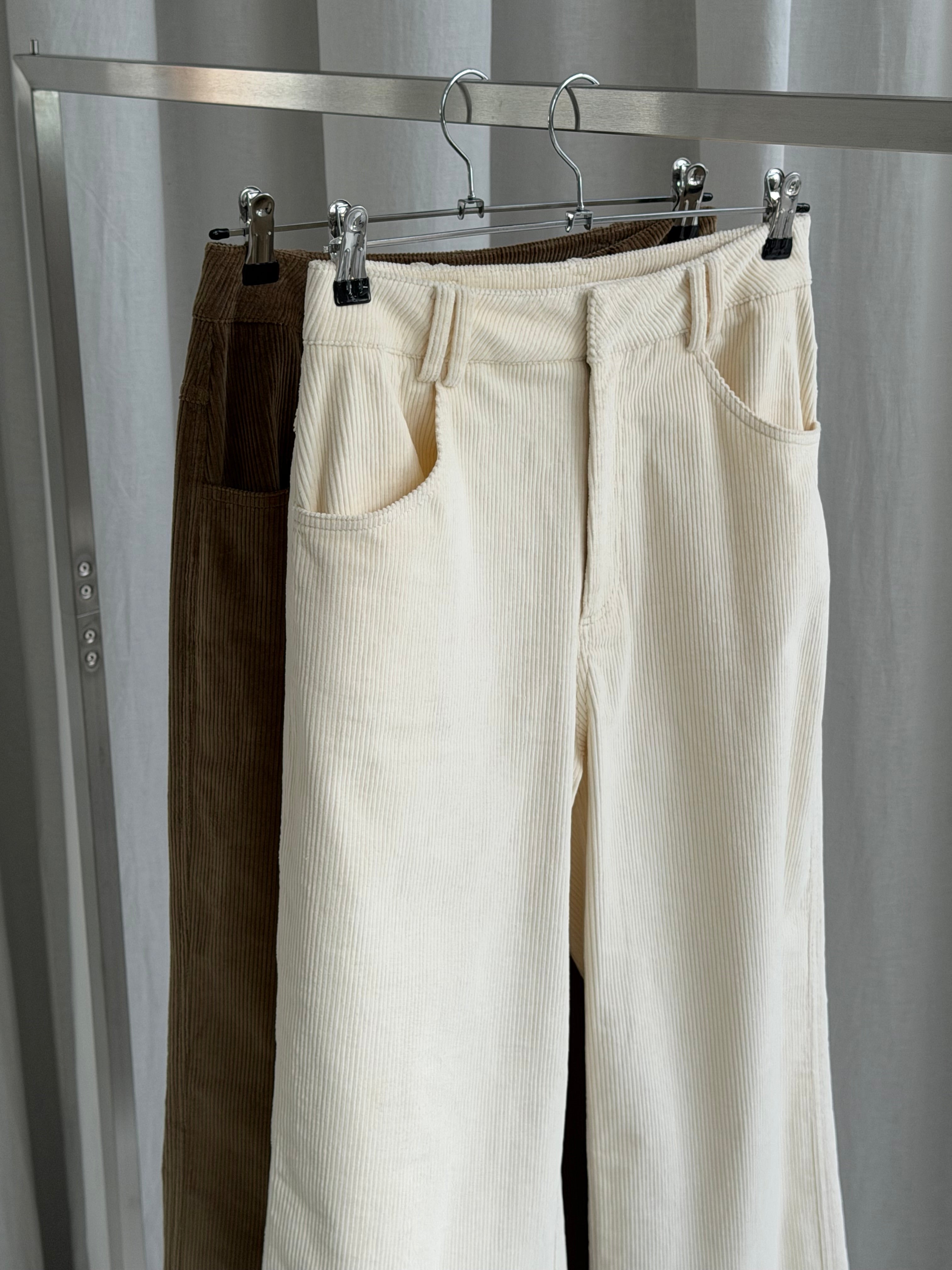 ARLO CORDUROY PANTS | milk