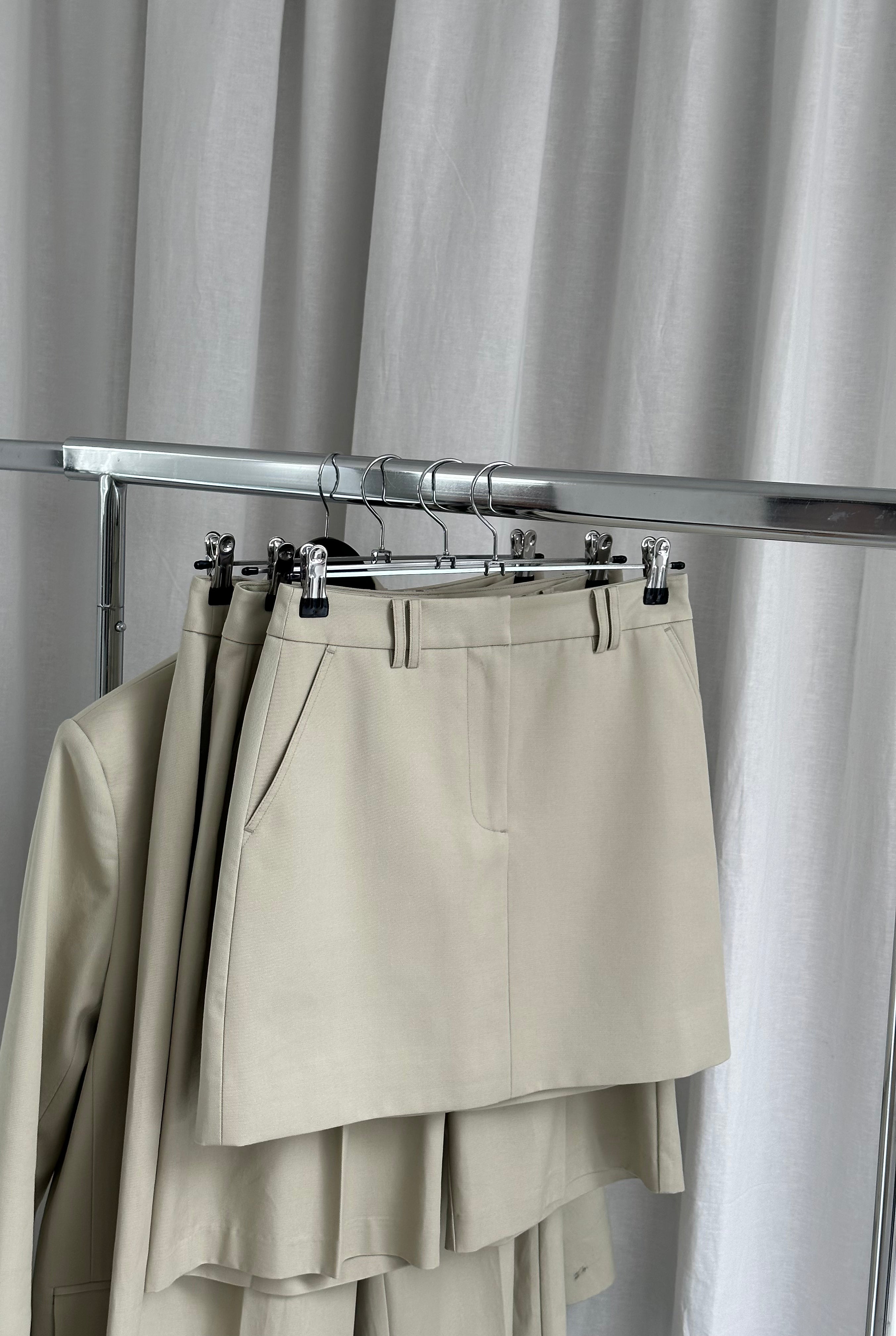 LUA MINI SKIRT | light olive