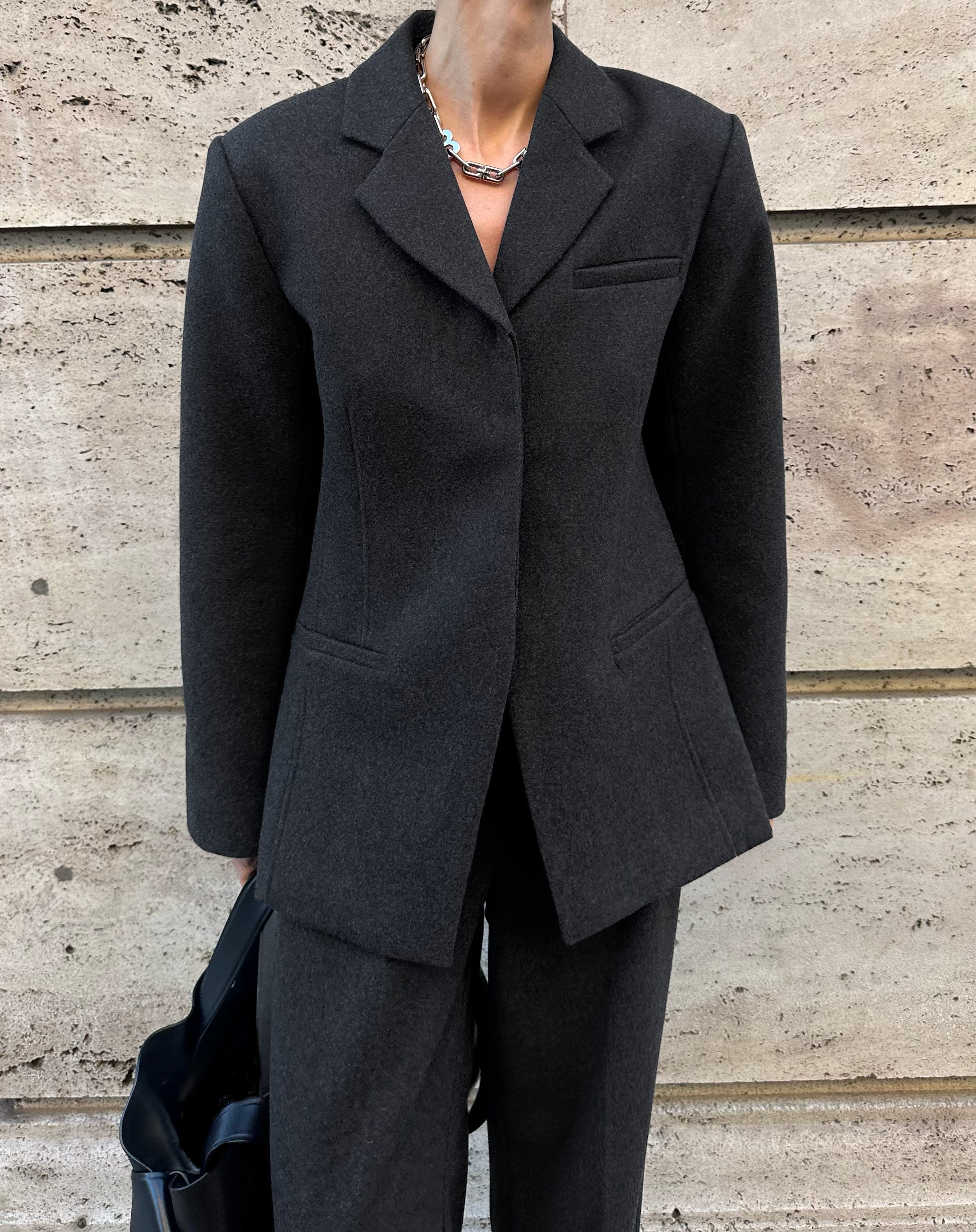 SUIT | dark grey