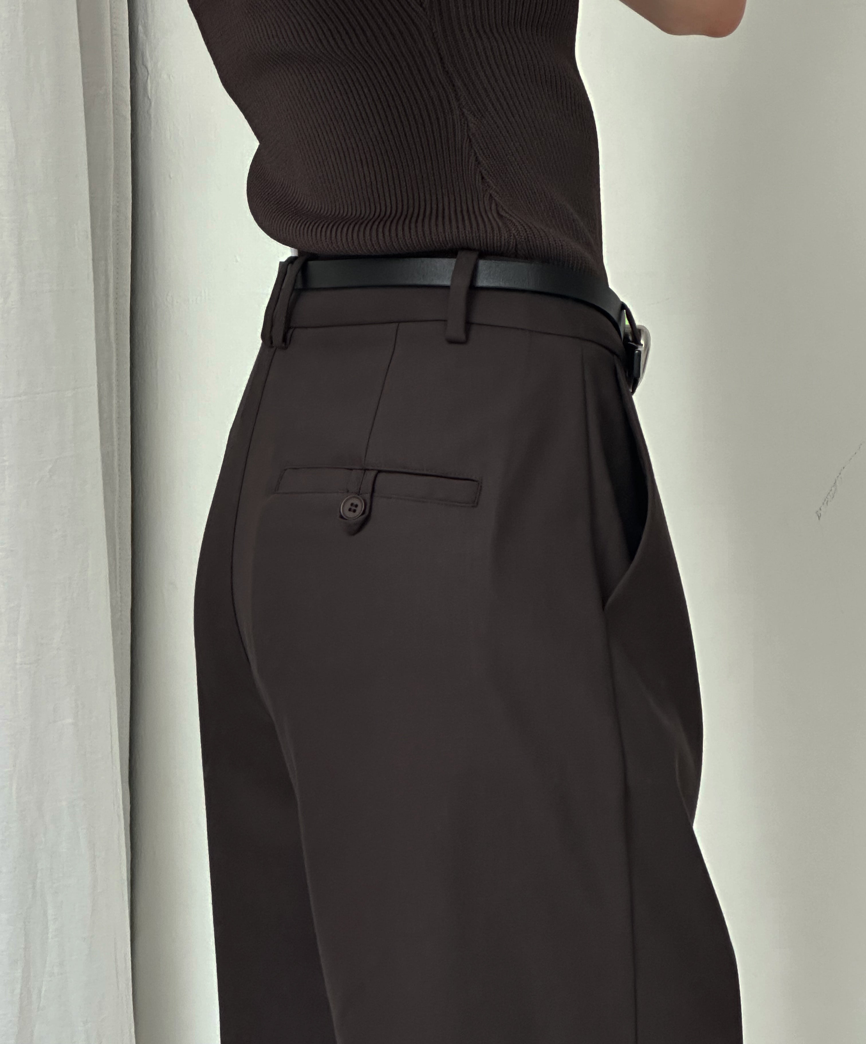 ROWE SHORTS | dark brown