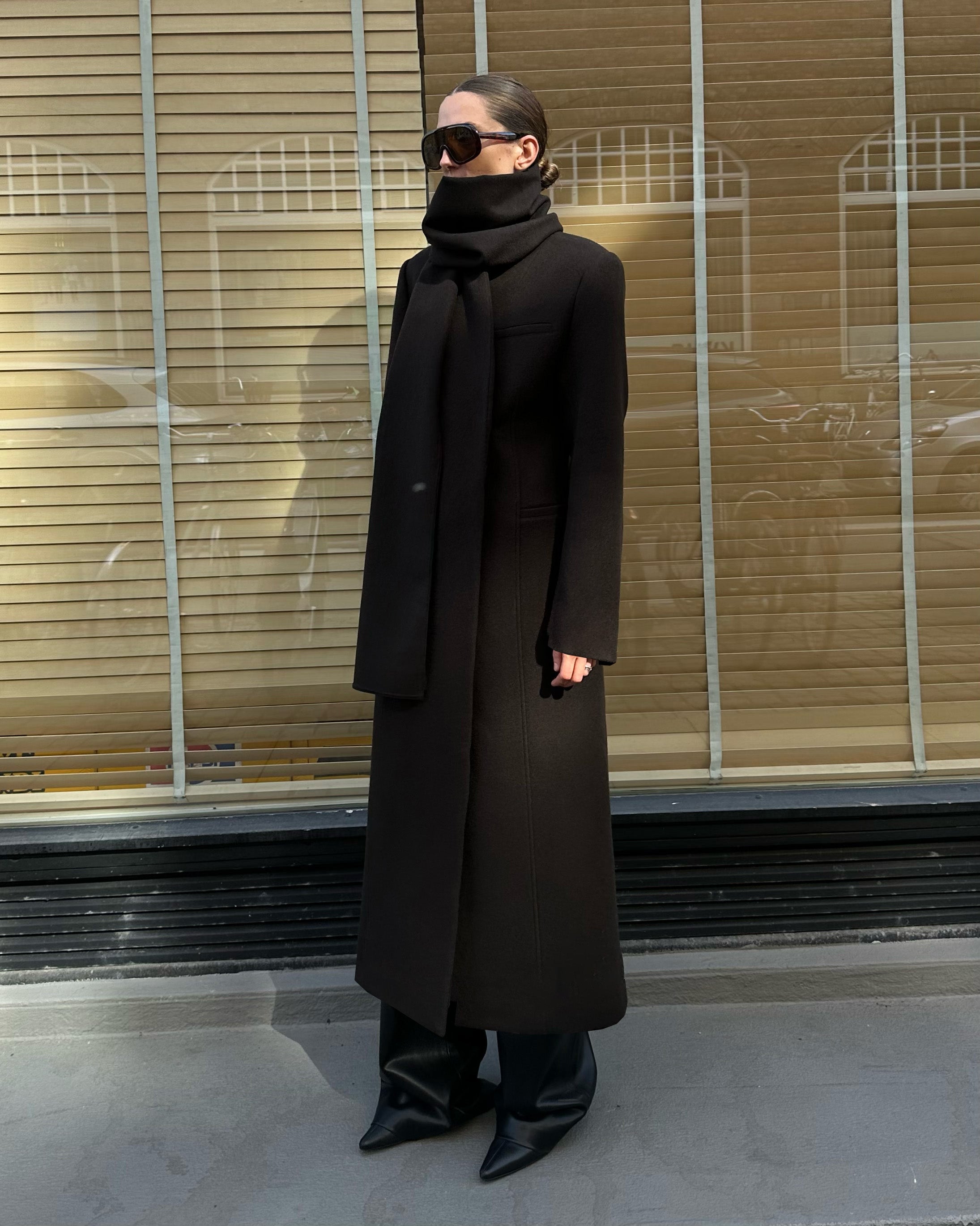 LOMA SCARF | dark brown