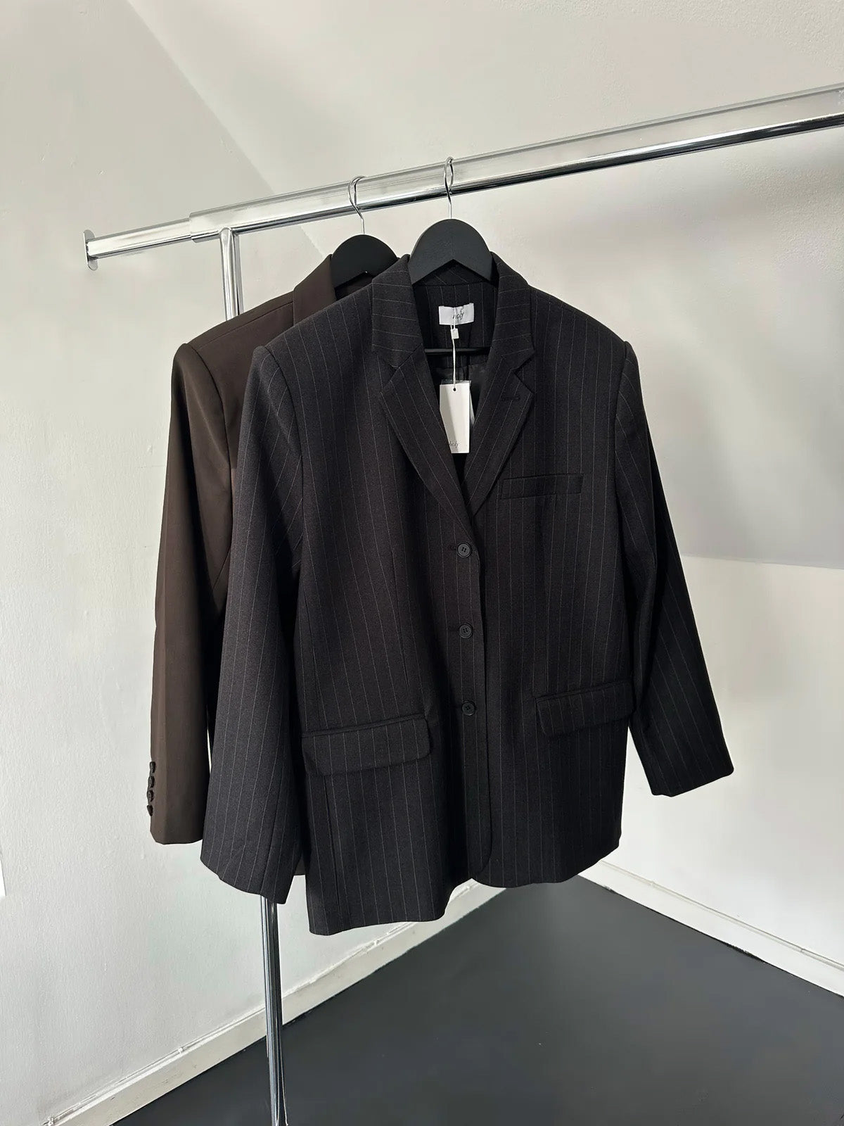 MAEVE BOXY BLAZER | pin striped dark grey
