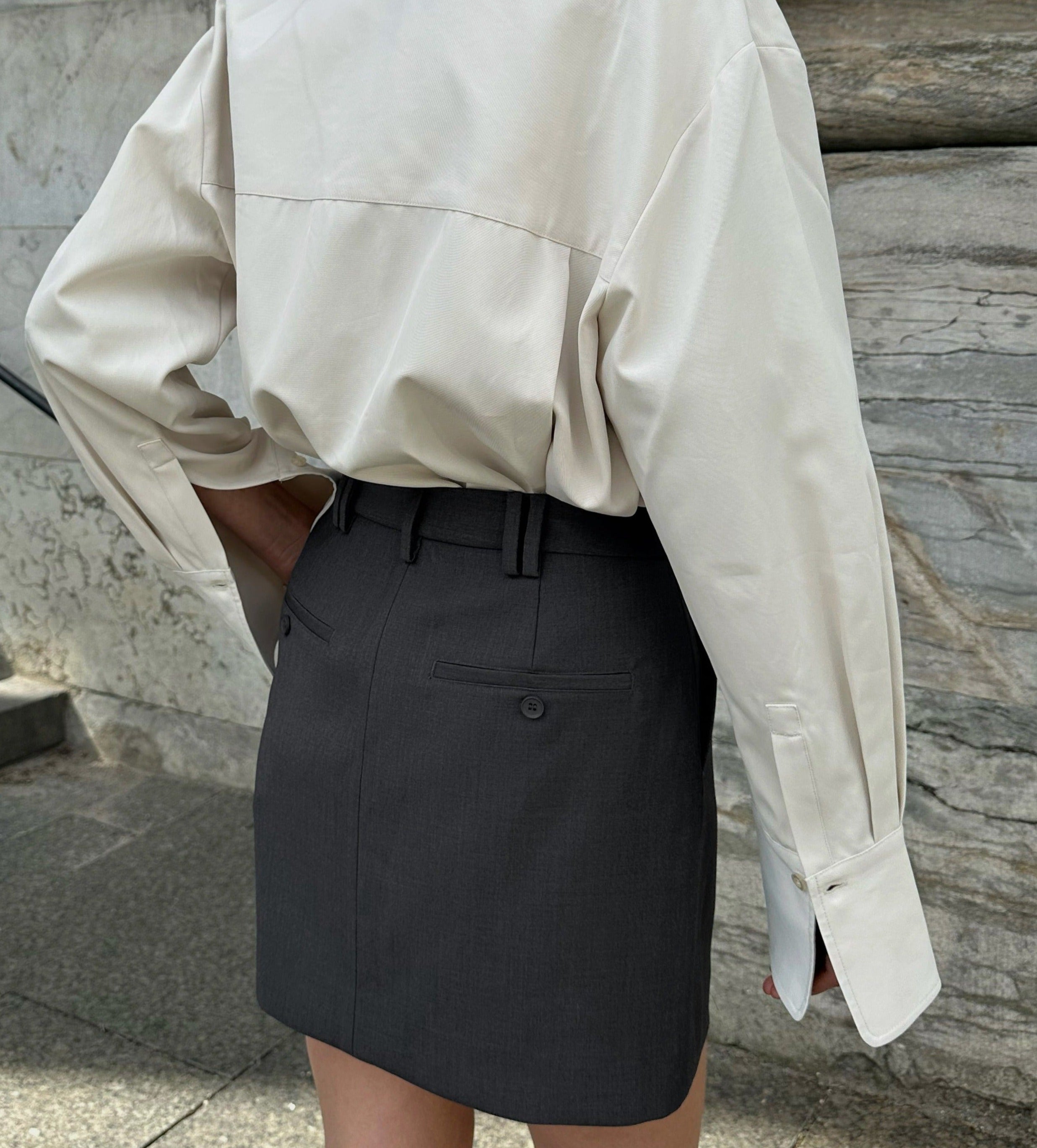 LUA MINI SKIRT | dark grey