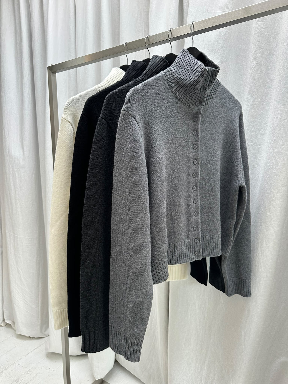 MARGO CARDIGAN | graphite