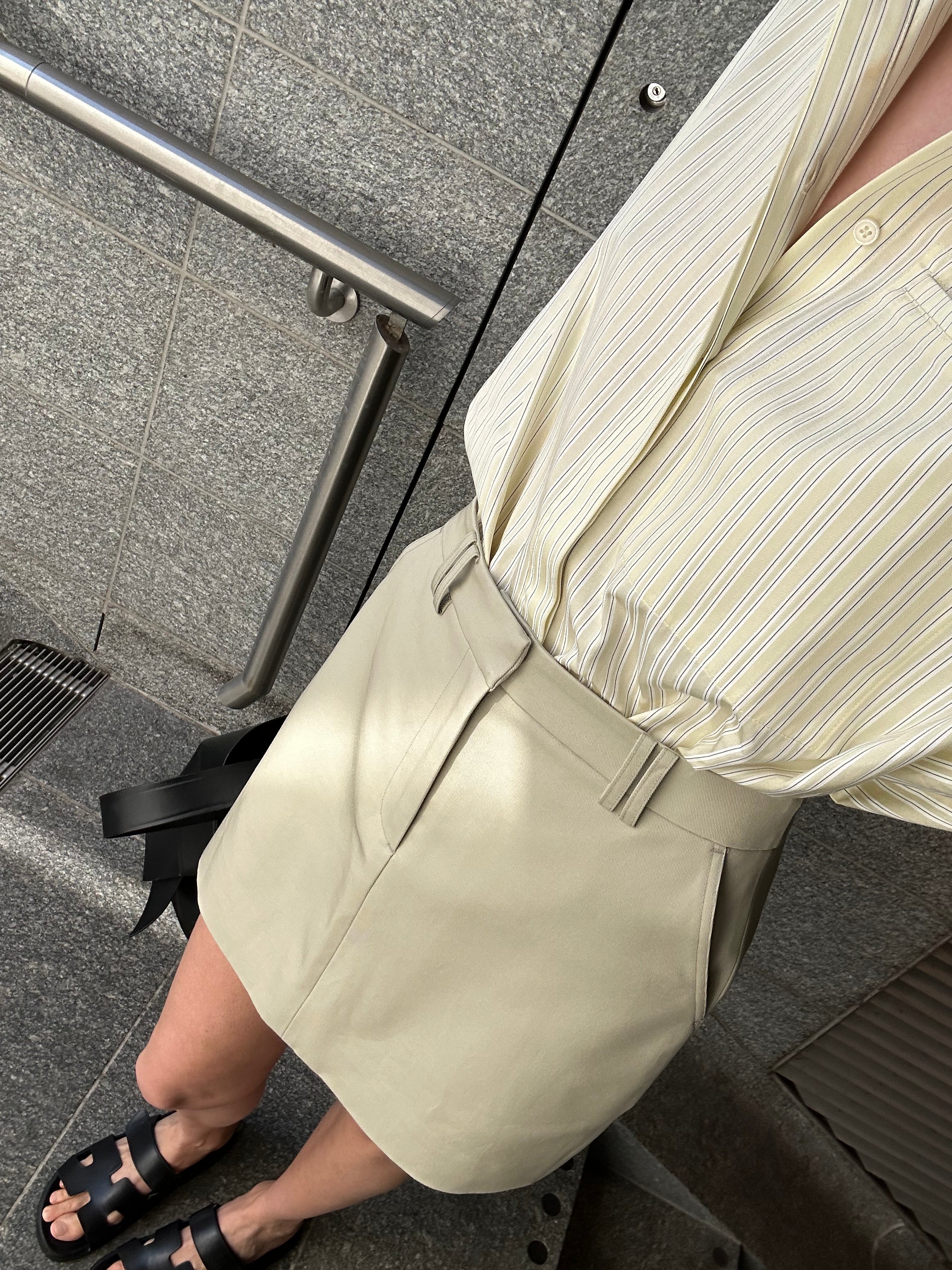 LUA MINI SKIRT | light olive