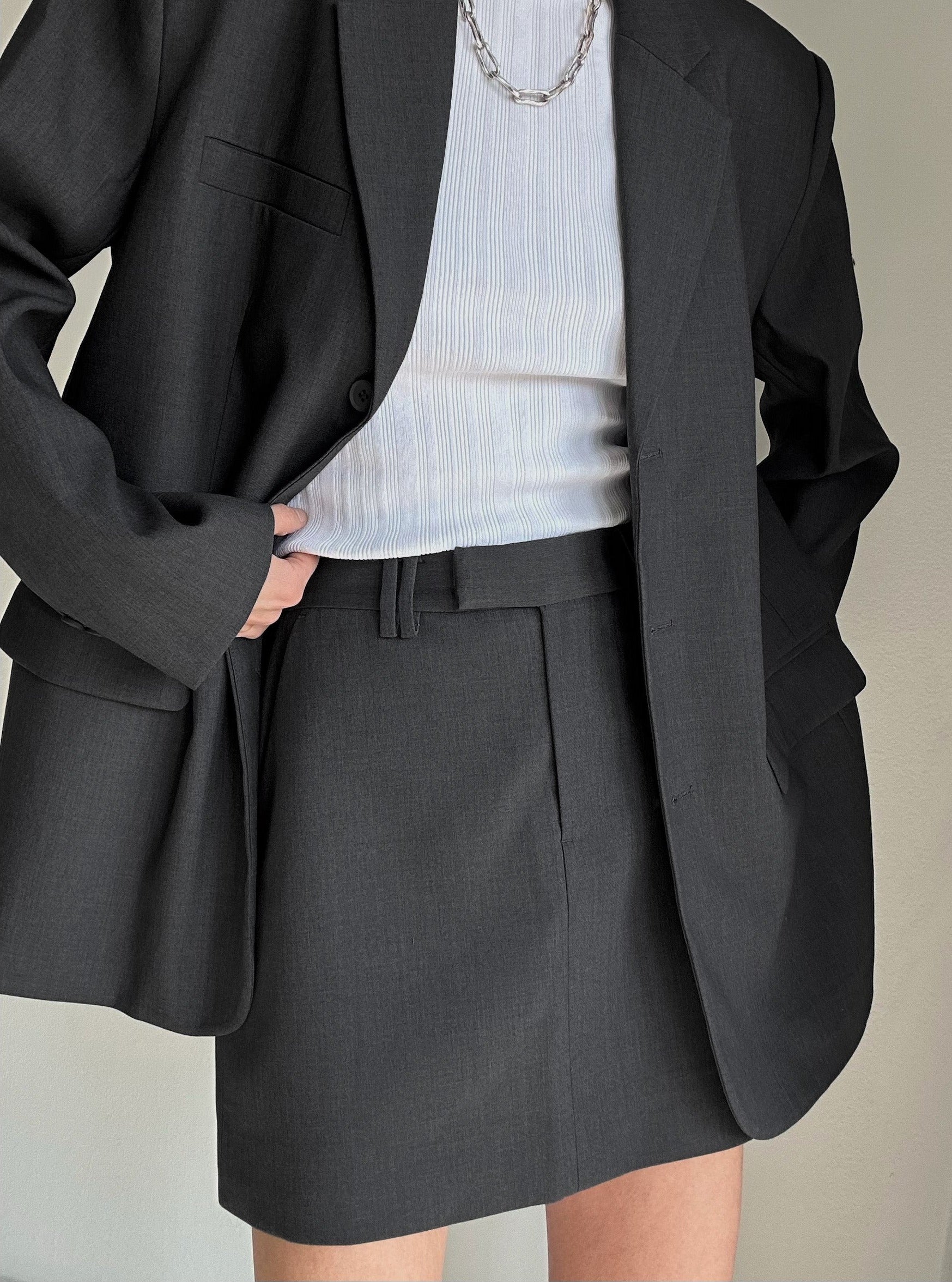 LUA MINI SKIRT | dark grey