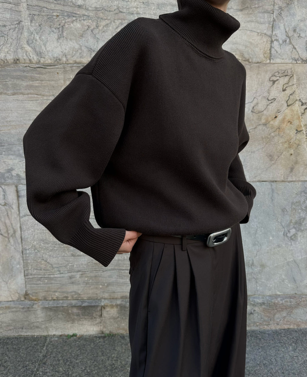 GELSO TURTLENECK SWEATER | dark brown