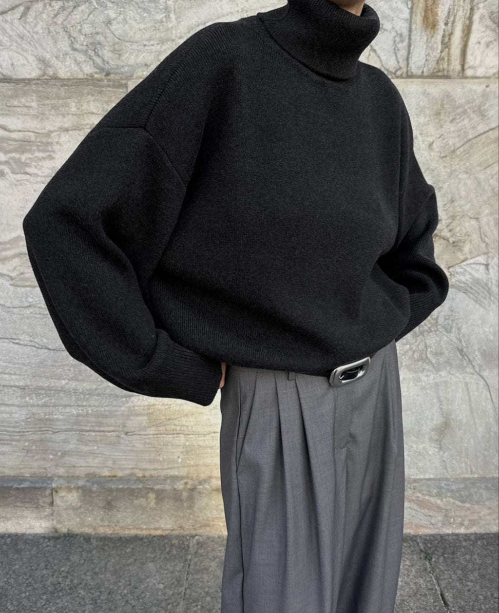GELSO TURTLENECK SWEATER | dark grey