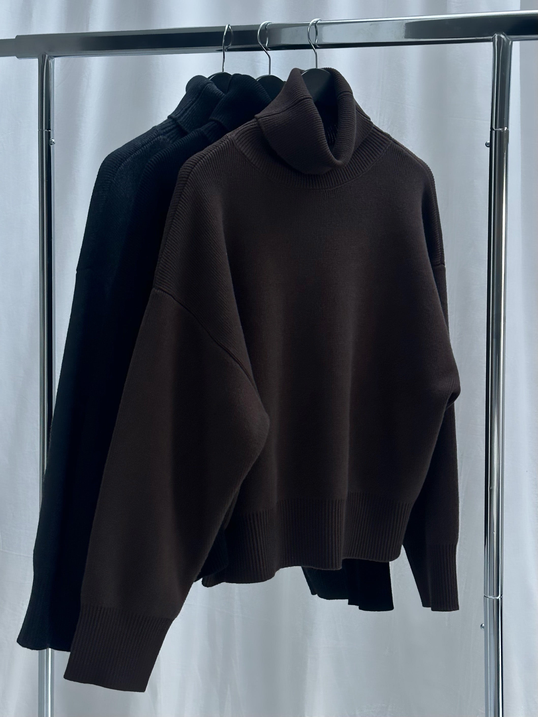 GELSO TURTLENECK SWEATER | dark brown