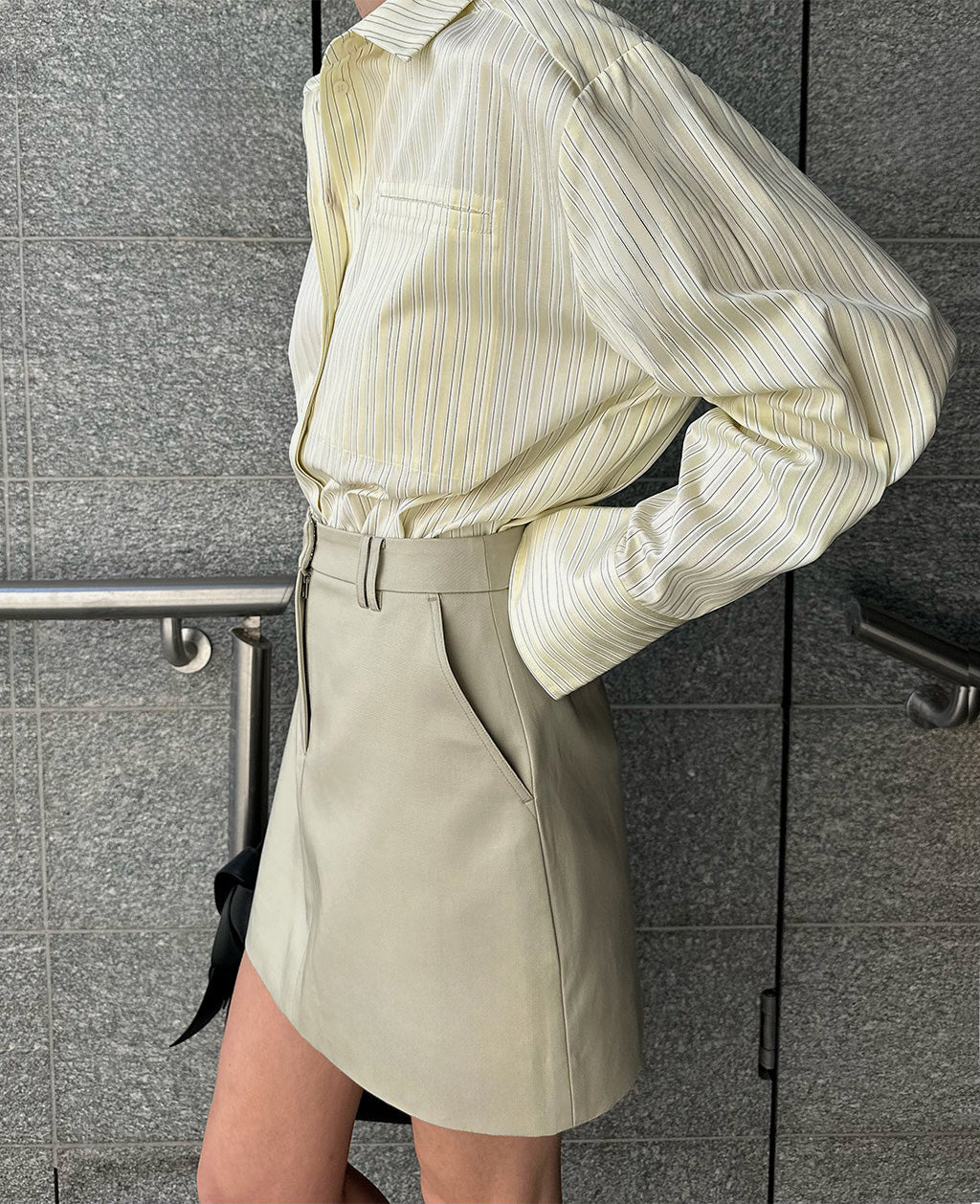 LUA MINI SKIRT | light olive