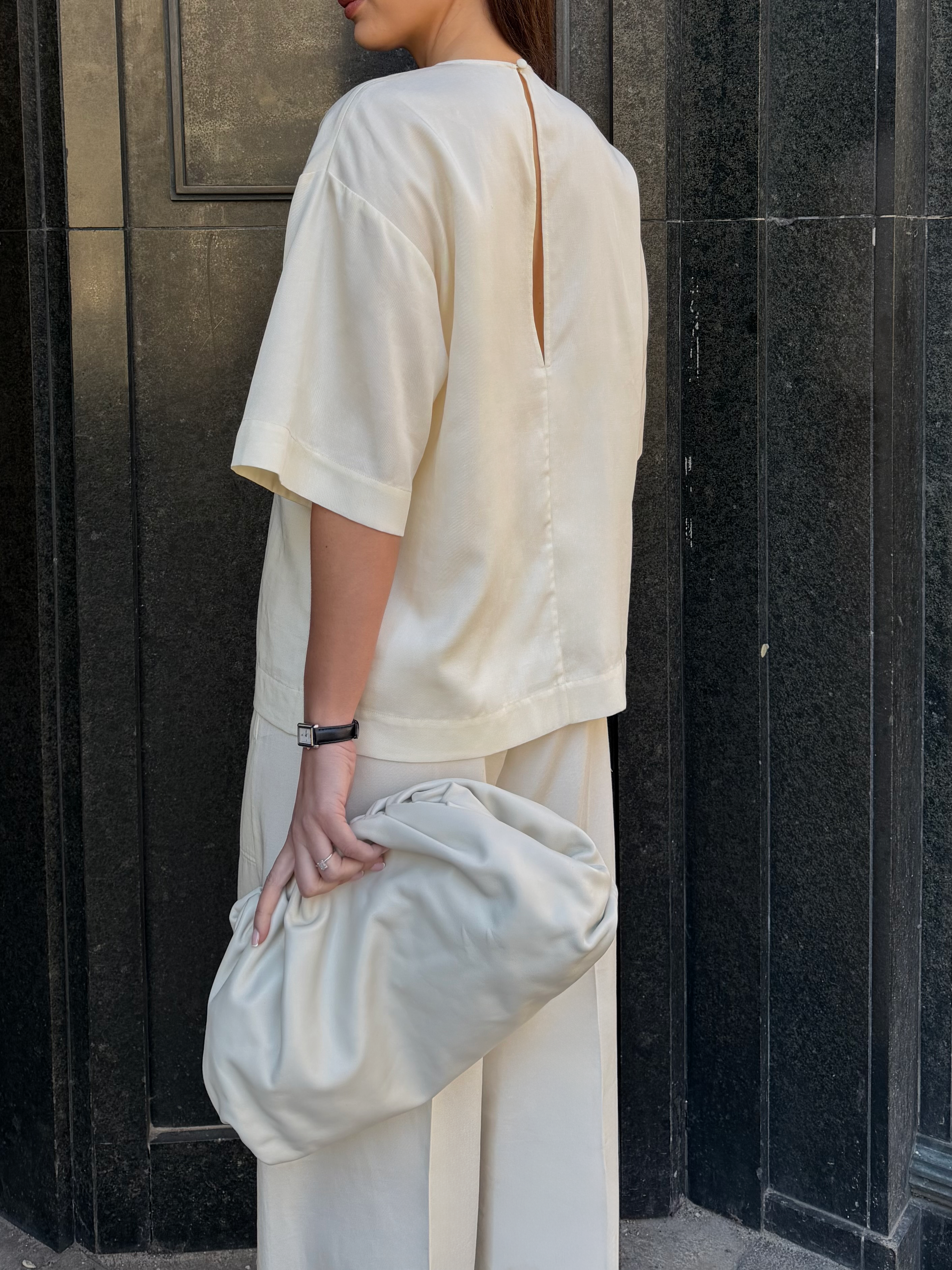 DEIA TEE | milk