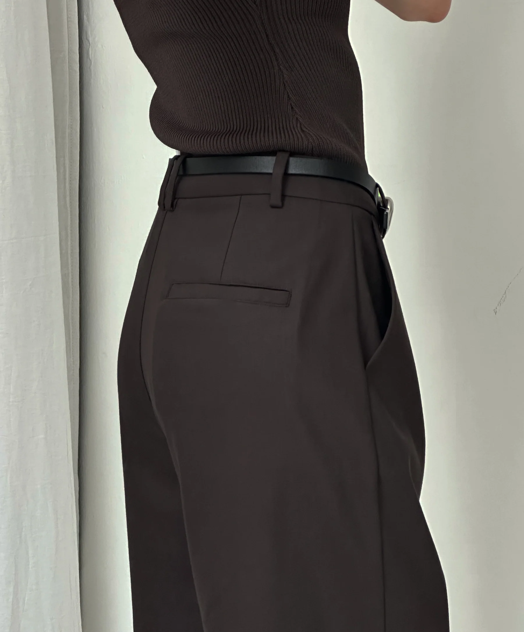 ROWE SHORTS | dark brown