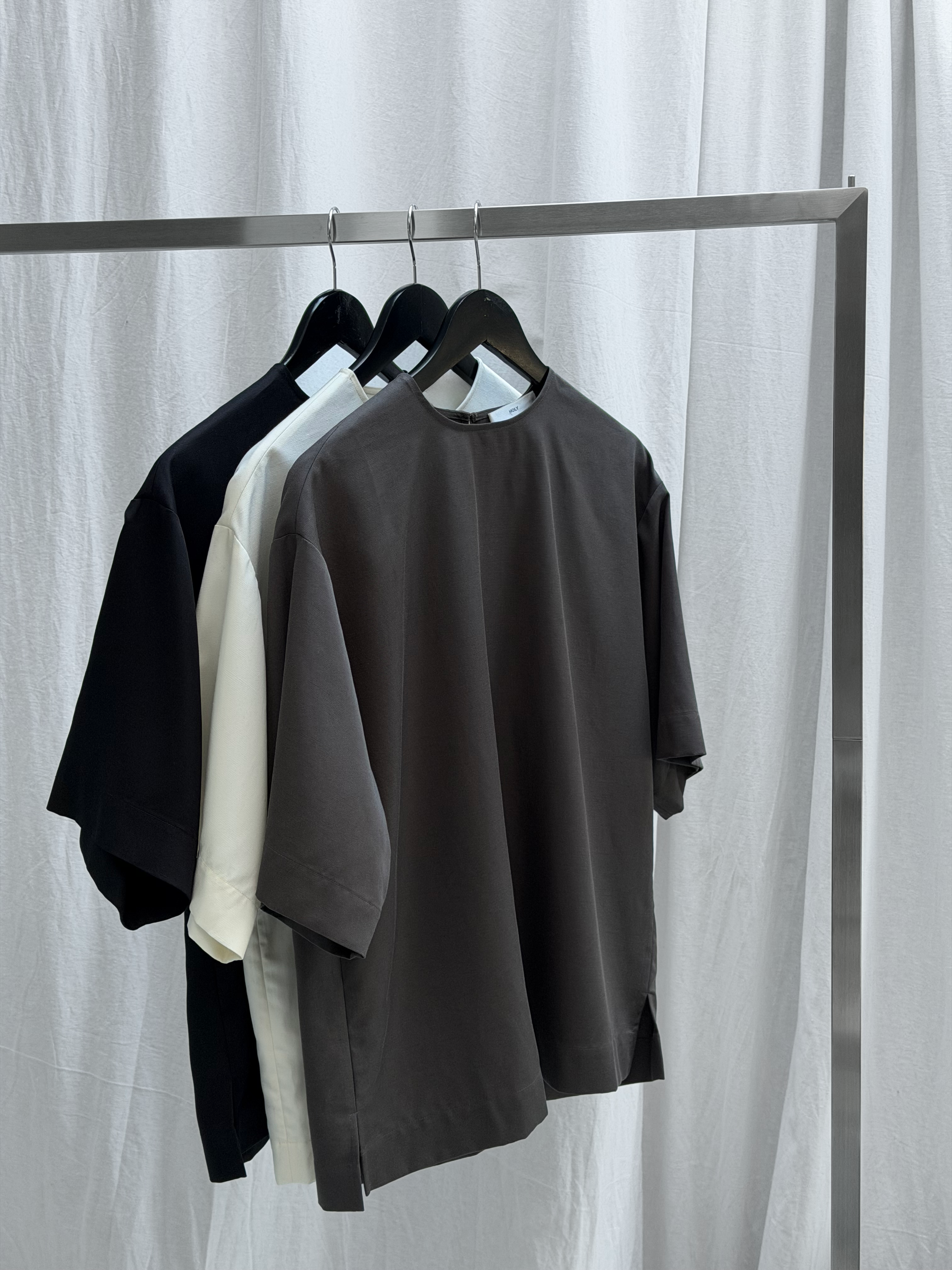 DEIA TEE | milk